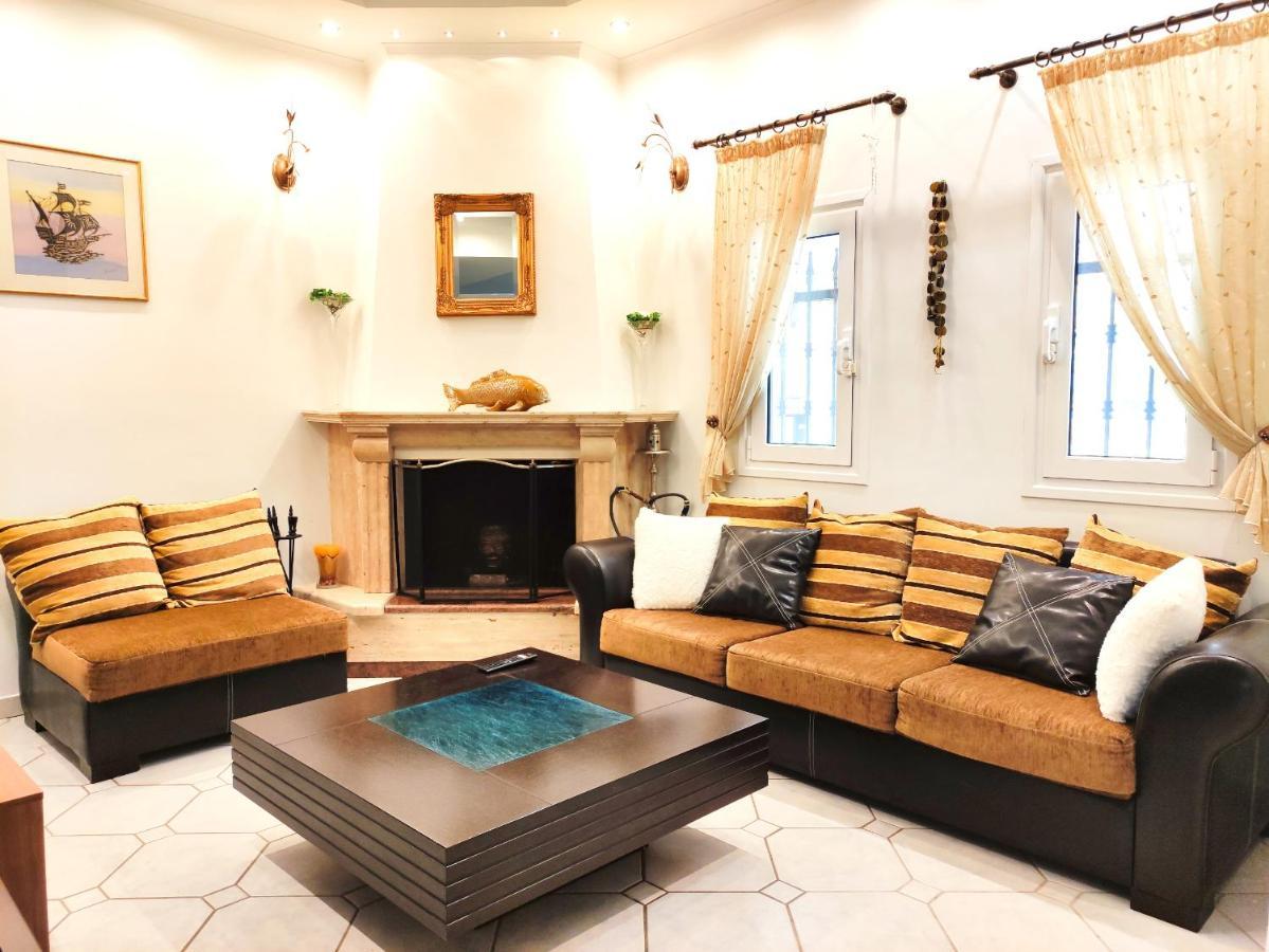 Anastasiou Home In Central Crossroad Parga Esterno foto